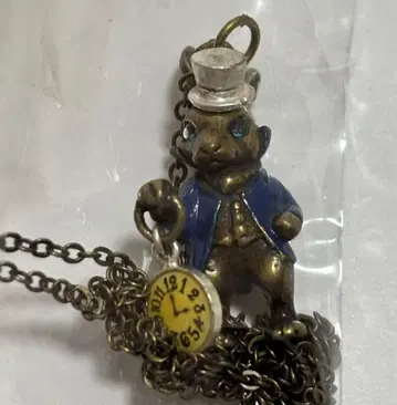 [ 새상품 ] 원더랜드의 앨리스 화이트 토끼 목걸이