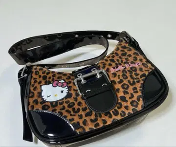 아베일 키티 숄더백 레오파드 무늬 하프문