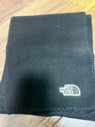 THE NORTH FACE 블랙 머플러