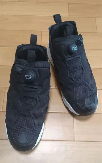 리복 인스타펌프 퓨리 INSTAPUMP FURY 블랙 화이트