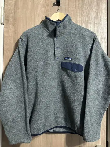 [ 새상품급 ] Patagonia 스냅T 라이트웨이트 그레이