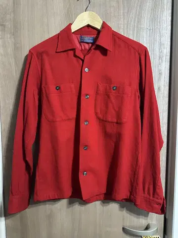 Pendleton 70년대 빨간색 오픈 카라