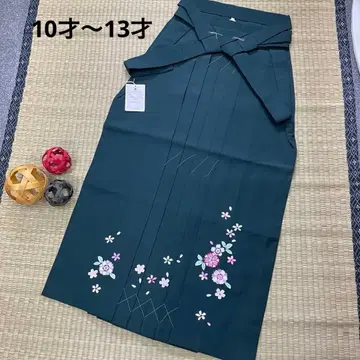10세~13세 여아용 자수 하카마 새상품