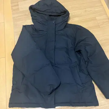 블랙 M 후드 부착 다운 자켓