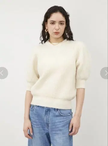 mila owen 샤기 퍼프 슬리브 니트 풀오버 아이보리 미사용