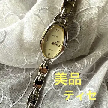 SEIKO 티세 오벌 손목시계 팔찌