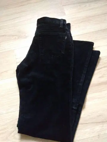 [ 썸씽 ] SOMETHING 벨로아풍 부츠컷 짙은 블랙 팬츠 28인치