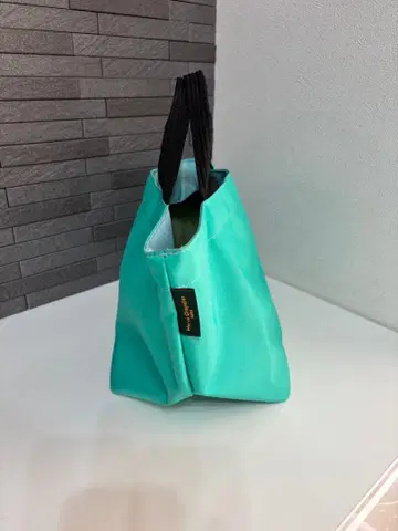 에르베샤 펠리에 나일론 보트형 토트 M