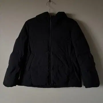 새상품급 UNIQLO 유니클로 심리스 다운 후드티 블랙 여성용 S