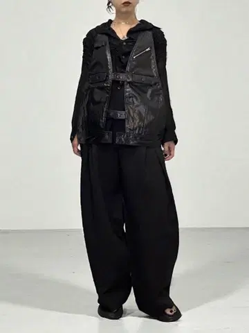 Utility vest 블랙 하네스 베스트