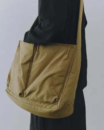 [ philme ] batting shoulder bag / camel