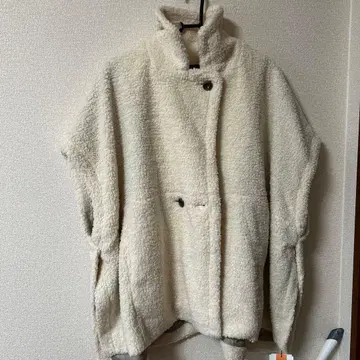 DRESS FOR MYSELF 아이보리 보아 자켓