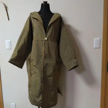 기모노 리메이크 요크 절개 하프 코트