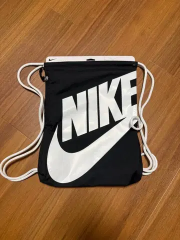 [ 새상품, 미사용, 정품 ] NIKE 헤리티지 짐색 냅색