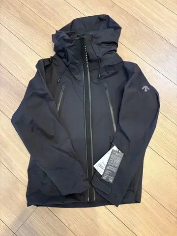 ALLTERRAIN 블랙 나일론 자켓