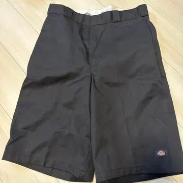 Dickies 블랙 숏팬츠 사이드 포켓