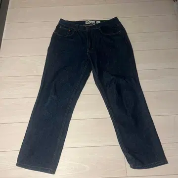 다크 블루 스트레이트 레그 데님