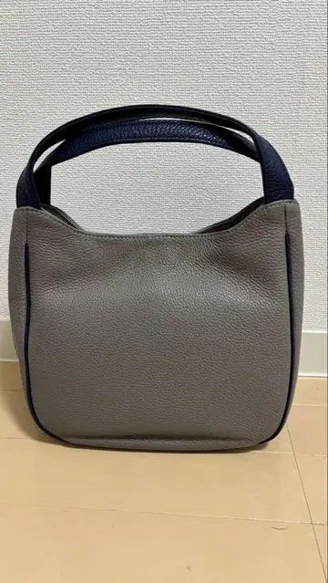 이탈리아 가죽 콤비 컬러 핸드백 그레이지 x 네이비
