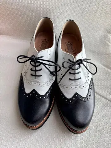 본트레(24.5cm) 새상품급 바이컬러 스페인산 EU39 가죽