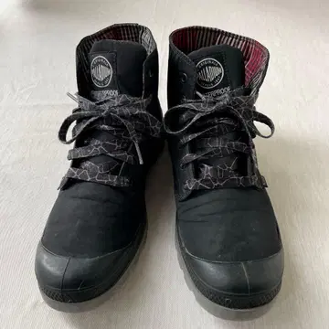 새상품급! 팔라디움 Pampa Puddle Lite WP 27cm 블랙