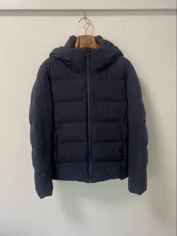 [유니클로] 심리스 다운 후드티 (3D컷) S사이즈 후드티