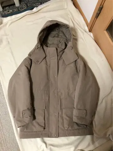 고품질 UNIQLO 유니클로 하이브리드 다운 코트