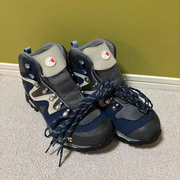 등산 트레킹 슈즈 24cm