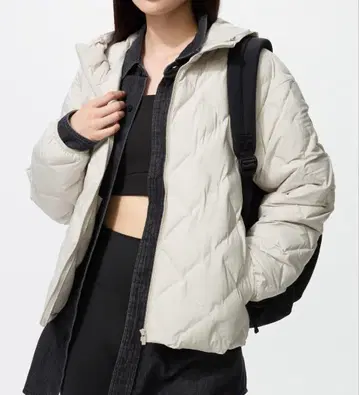유니클로 퍼프 테크 후드티