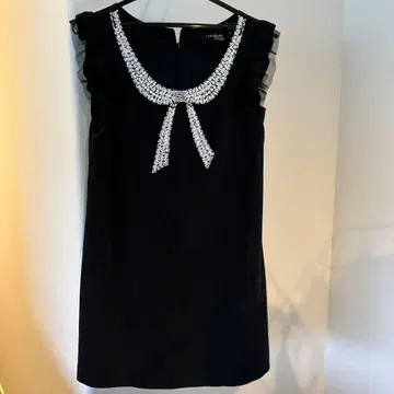 유니버셜 뮤즈 원피스