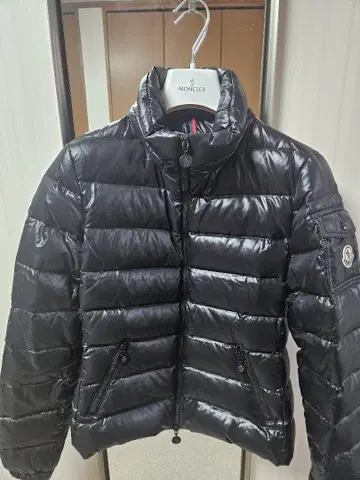 MONCLER 블랙 다운 자켓
