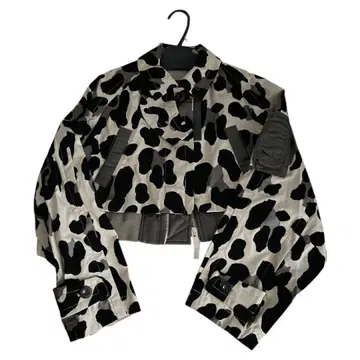 새상품급 sacai 레오파드 무늬 MA-1 도킹 자켓 숏 블루종