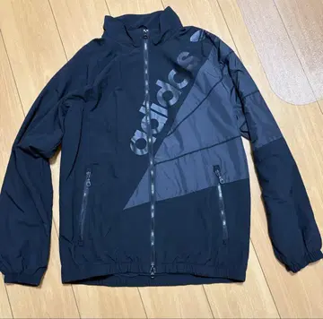 adidas 블랙 점퍼