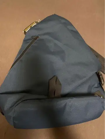 빔즈 백팩 네이비 컬러