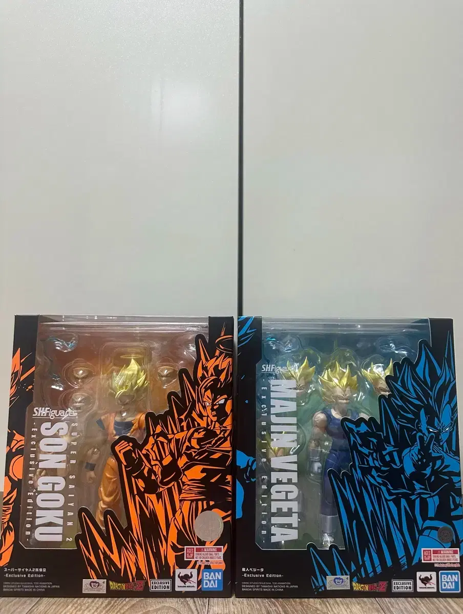 [Below Retail Price] SHF Dragon Ball SDCC Super Saiyan 2 Sonokong, Mine Vegeta