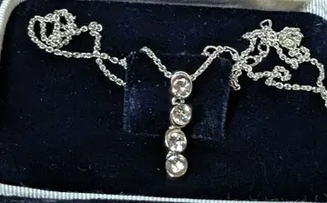 SWAROVSKI 스와로브스키 크리스탈 목걸이