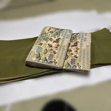 이로무지 기모노 올리브 그린 긴팔 교육용 실 부착 미사용 야마토 맞춤