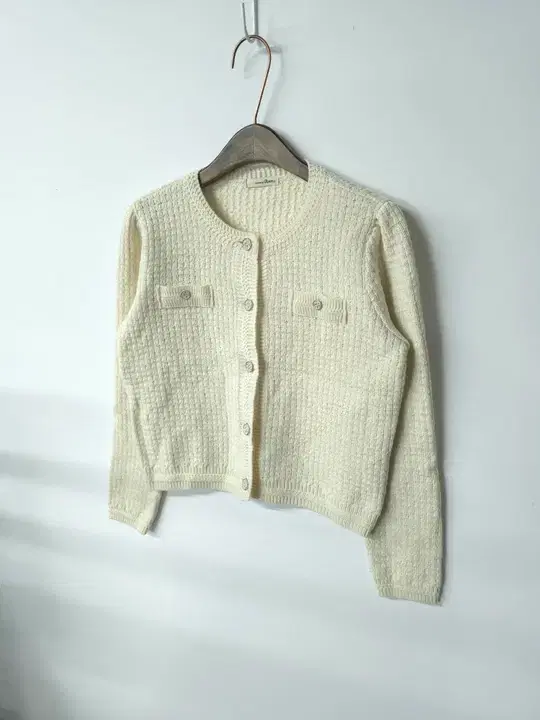 Roem Round Neck U Neck Cardigan (Women's 66-77)