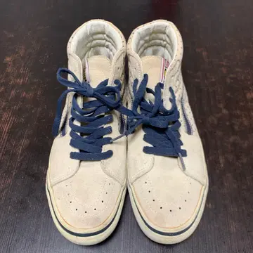 베이지 스웨이드 vans 하이컷 스니커즈