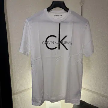 CALVIN KLEIN JEANS 화이트 T셔츠 M