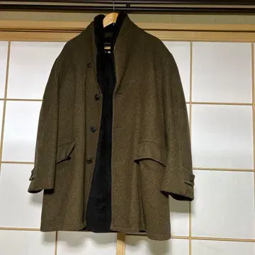 올리브 그린 체스터 코트 어깨 너비 80cm
