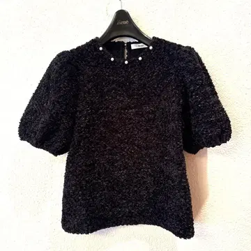 [ 새상품급 ] Rene 루네 상의 블랙 펄 미사용 새상품 가격 인하 중