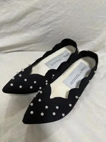 scallop pearls pattern / BLACK