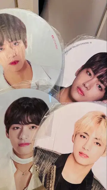 BTS 태현 부채 4개 세트