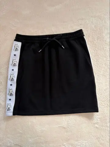 댄스 위드 드래곤 스커트 블랙