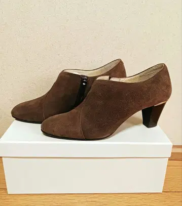 새상품급 리갈 부티 22.5cm 브라운 스웨이드 숏부츠
