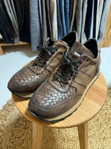 브라운 가죽 스니커즈 Made in Italy