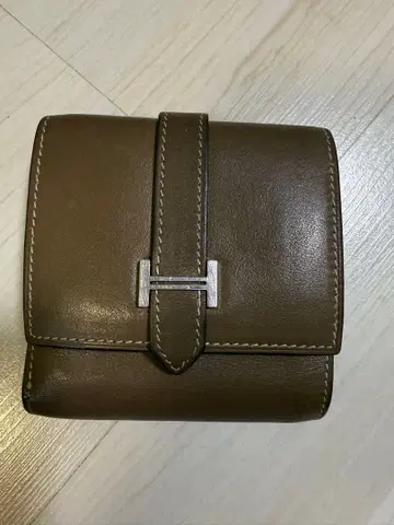 천연 가죽 브라운 접이식 지갑