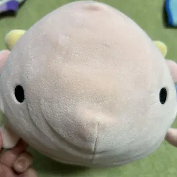 귀여운 핑크색 우파루파 봉제 인형