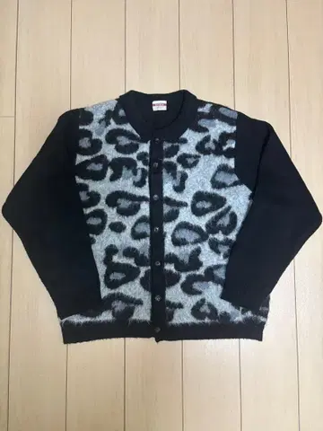 BADWAY [ 별주 ] KNIT POLO 레오파드 샤기 가디건