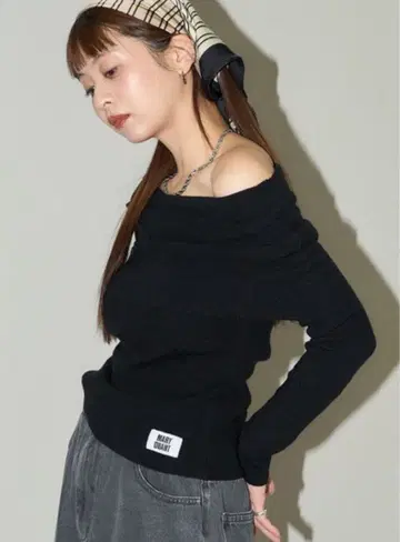[ 새상품급 ] MARY QUANTxPUBLUX 오프숄더 니트 블랙
